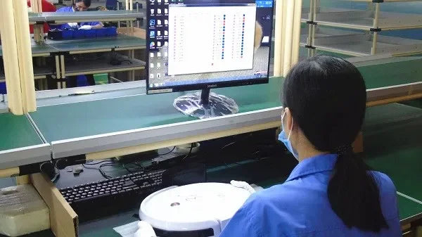 Interactive HD Pet came with Rolling Ball Toy inligent Home monit Featuring las Spot and Pet Movements Pet sounds